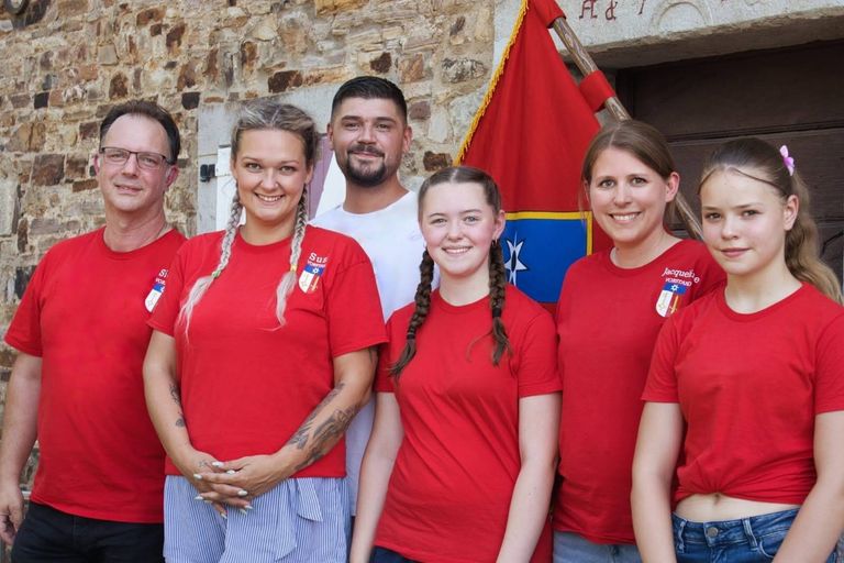 Präsident Siggi, Susi, Dustin, Prinzessin Eva I., Jacqueline, Adjutantin Lucy